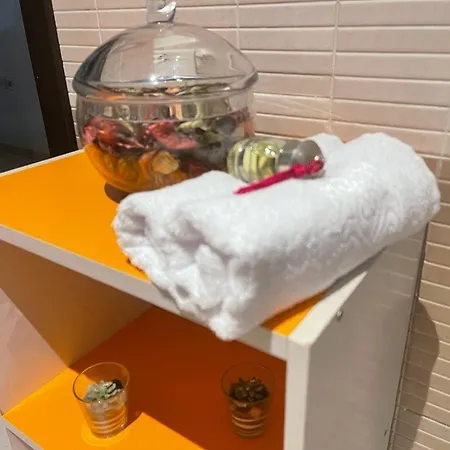 Magnifique Appartement Spacieux Confort Propre Familial 2 Chambres Salon Et Salle A Manger A 20Mn A Pied De Place Jemaa El Fina 4 Piscines Dans Espace De Golf A 12 Mn En Voitures L Entree Est Gratuit Pour La Clientele Ouvert Entre 10H Et 20H Marrakesch Exterior foto